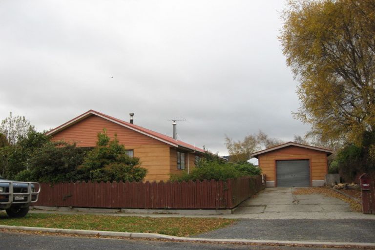 Photo of property in 5 Johnson Street, Milton, 9220