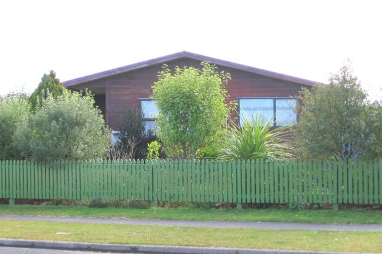 Photo of property in 42 Garland Drive, St Andrews, Hamilton, 3200