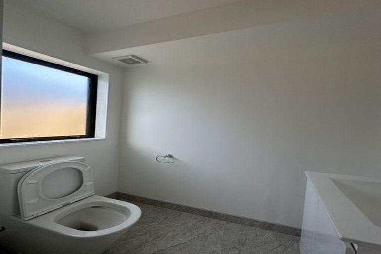 Photo of property in 38a Westgate Drive, Westgate, Auckland, 0614