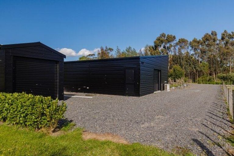 Photo of property in 100 Cole Street, Dannevirke, 4930