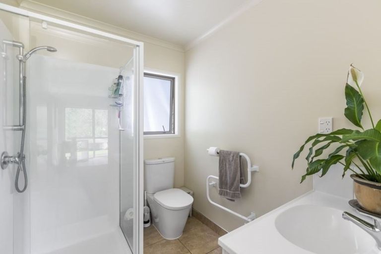 Photo of property in 7c Hobbs Road, Matakatia, Whangaparaoa, 0930