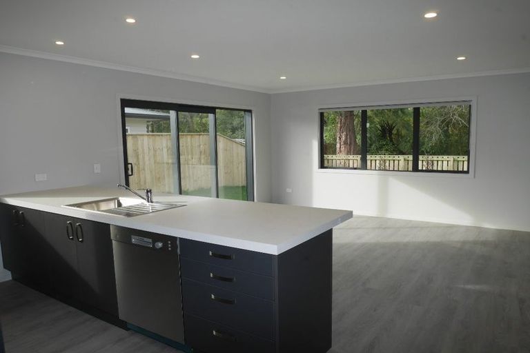 Photo of property in 11 Kingi Te Ahoaho Place, Otaki, 5512