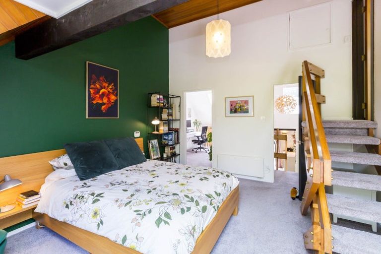 Photo of property in 19 Freemans Way, Pinehaven, Upper Hutt, 5019