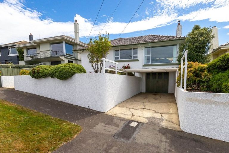 Photo of property in 146 Easther Crescent, Kew, Dunedin, 9012