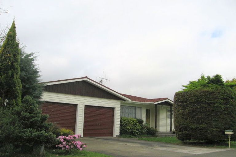 Photo of property in 7 Peterhouse Street, Tawa, Wellington, 5028