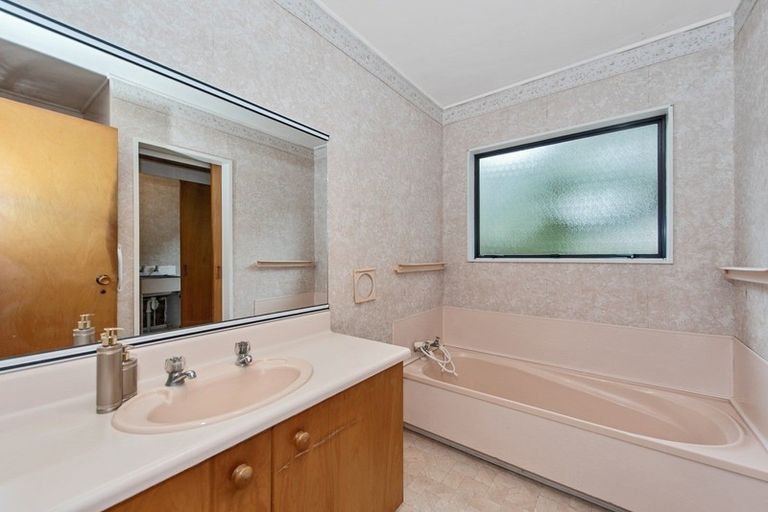 Photo of property in 15a Insoll Avenue, Enderley, Hamilton, 3214