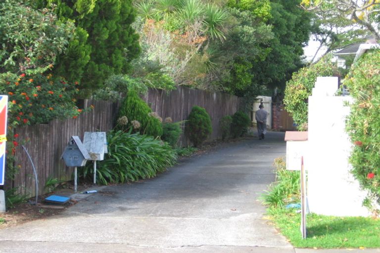 Photo of property in 2/20 Cornelian Crescent, Half Moon Bay, Auckland, 2012