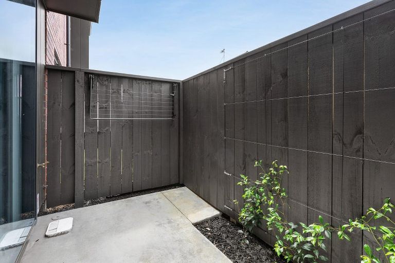 Photo of property in 4/3 Vesty Avenue, Hillcrest, Hamilton, 3216