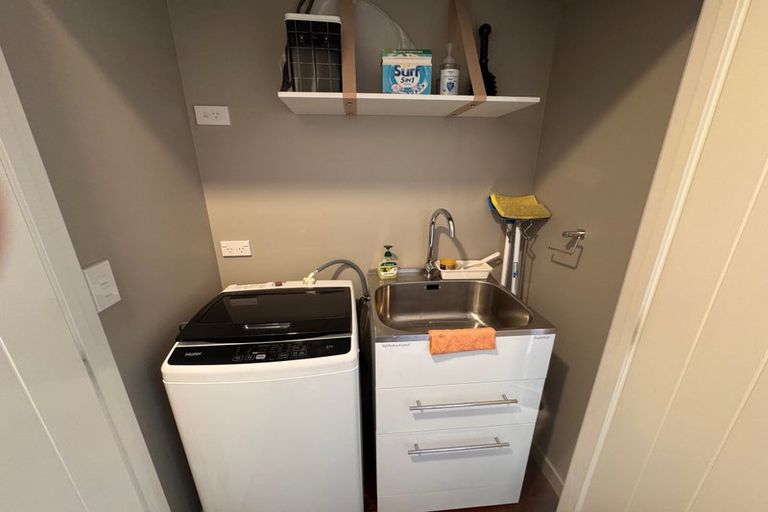 Photo of property in 29 Beach Road, Waikawa, Picton, 7220