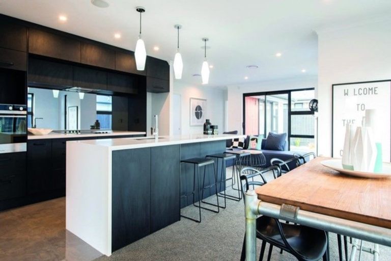 Photo of property in 13 Westpark Boulevard, Rangiora, 7400