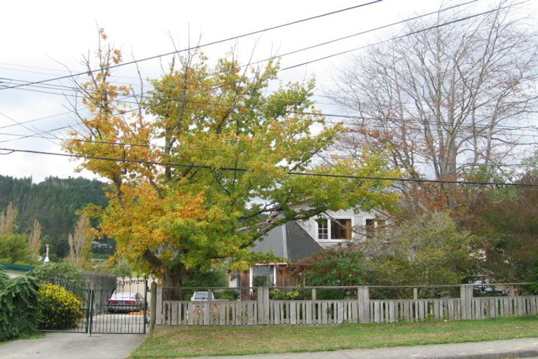 Photo of property in 7 Jocelyn Crescent, Pinehaven, Upper Hutt, 5019