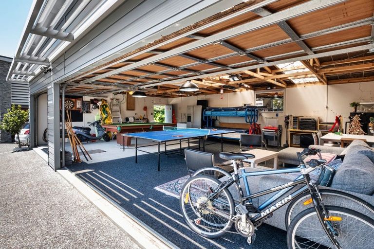 Photo of property in 145 Karewa Parade, Papamoa Beach, Papamoa, 3118