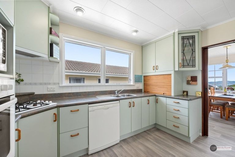 Photo of property in 24 Cypress Drive, Maungaraki, Lower Hutt, 5010