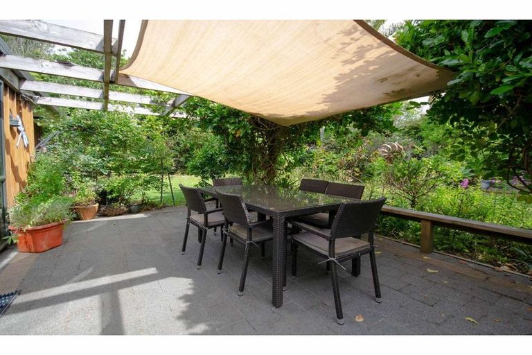 Photo of property in 21 Karaka Drive, Kerikeri, 0230