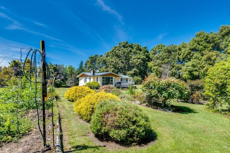 Photo of property in 25 Kakariki Farm Road, Kotemaori, 4188