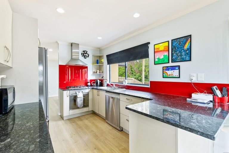 Photo of property in 17 Carnelian Court, Westgate, Auckland, 0614