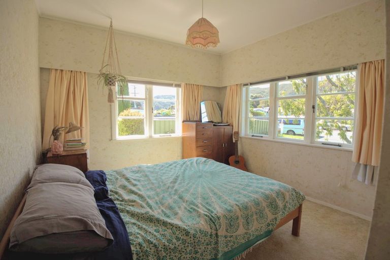 Photo of property in 143 Waiwhetu Road, Waterloo, Lower Hutt, 5011