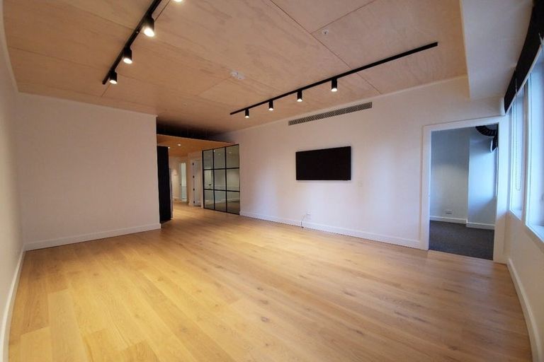 Photo of property in 10/155f Queen Street, Auckland Central, Auckland, 1010