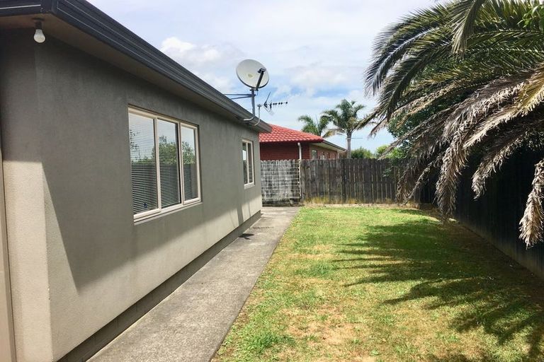 Photo of property in 51 Westerham Drive, Dannemora, Auckland, 2016
