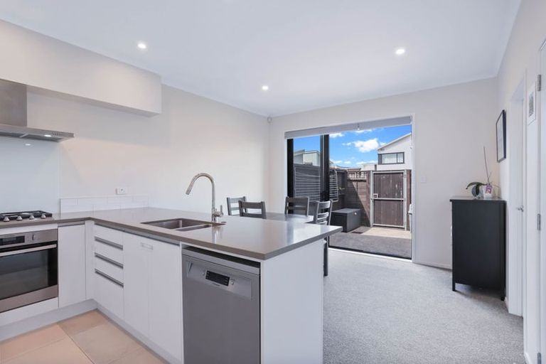 Photo of property in 54 Nugget Avenue, Hobsonville, Auckland, 0616