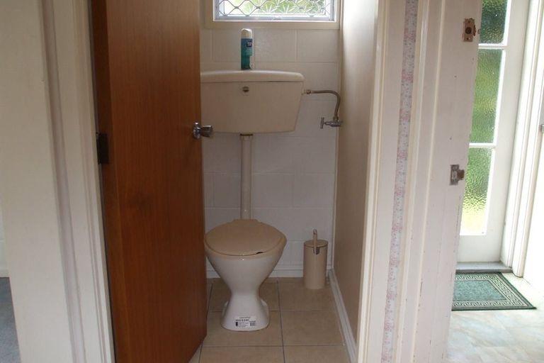 Photo of property in 84a Coronation Road, Hillcrest, Auckland, 0627