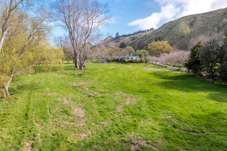 Photo of property in 329a Paekakariki Hill Road, Paekakariki Hill, Porirua, 5381