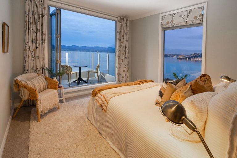 Photo of property in 118a Nicholson Road, Khandallah, Wellington, 6035