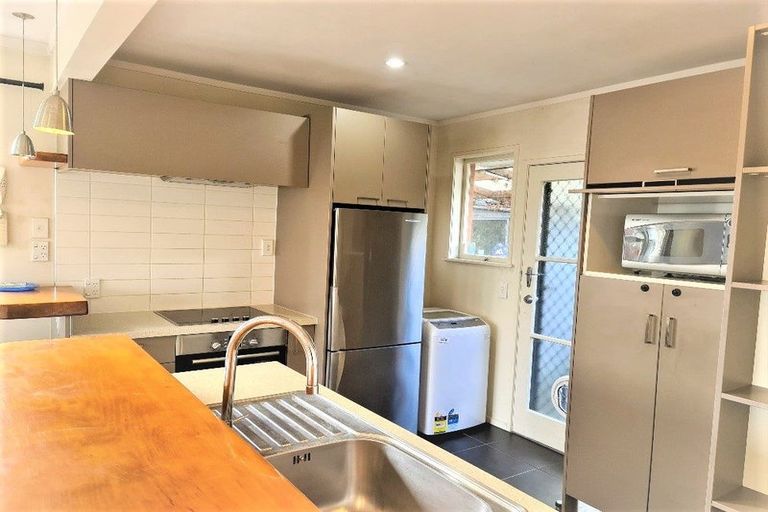 Photo of property in 42 Wyllie Road, Papatoetoe, Auckland, 2025