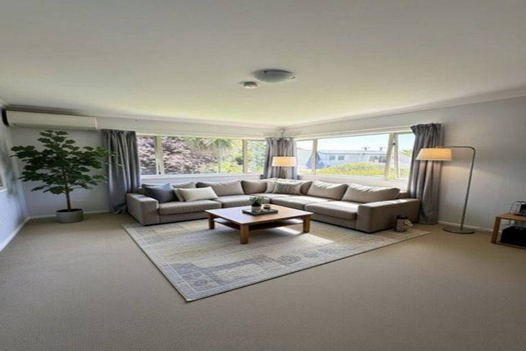 Photo of property in 3 Parakai Street, Paraparaumu, 5032