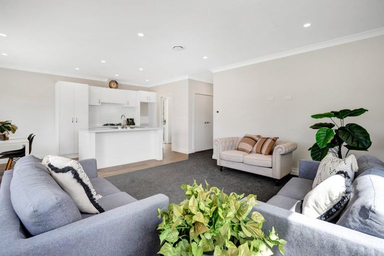 Photo of property in 16 Holford Street, Westown, New Plymouth, 4310