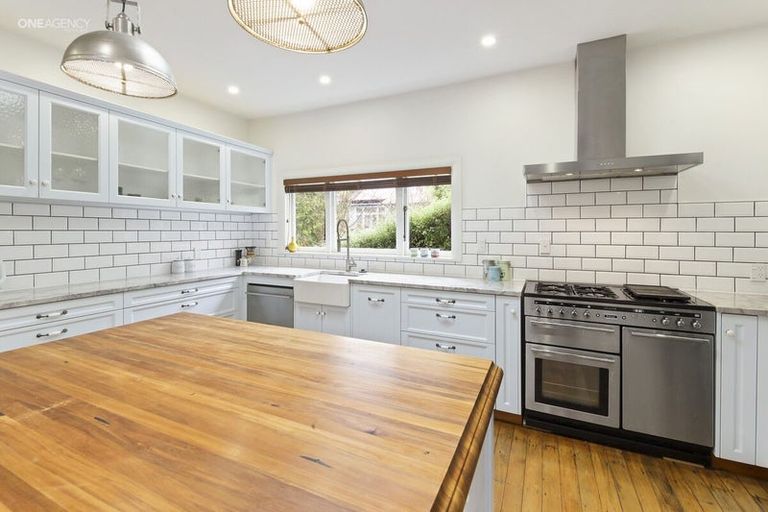 Photo of property in 14 Valley Road, Cashmere, Christchurch, 8022