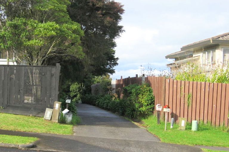 Photo of property in 1/152 Bradbury Road, Botany Downs, Auckland, 2010