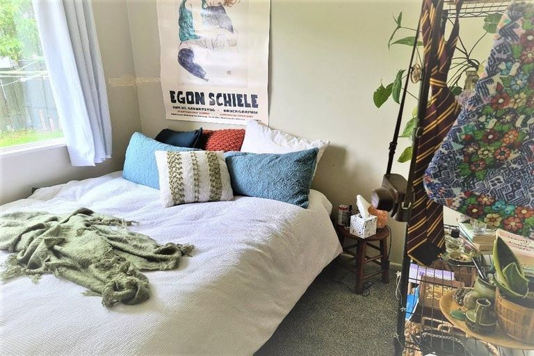 Photo of property in 1 Rosalind Road, Glenfield, Auckland, 0629