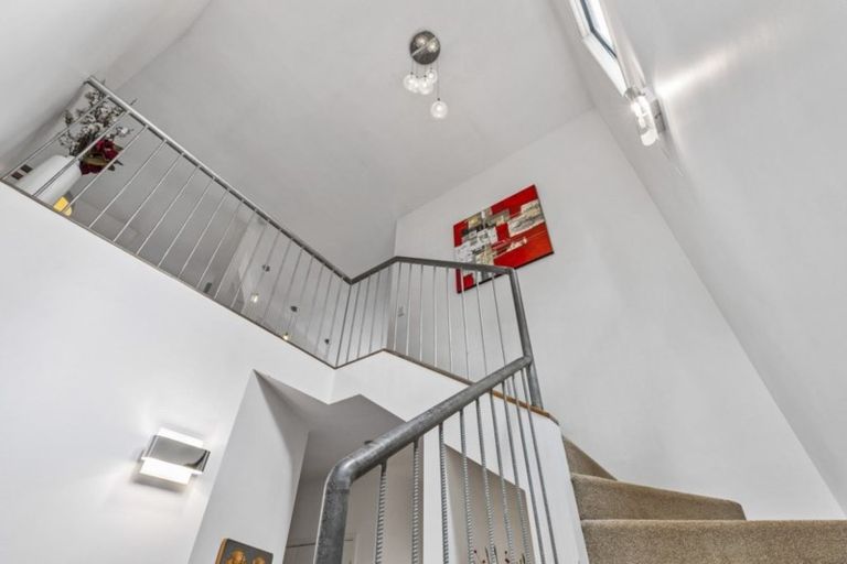 Photo of property in 220 Woodlands Park Road, Titirangi, Auckland, 0604