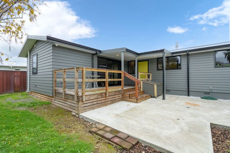 Photo of property in 12 Rimu Street, Levin, 5510