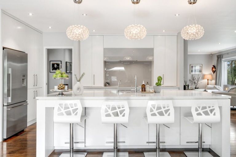 Photo of property in 11 Holly Way, Sunnyhills, Auckland, 2010