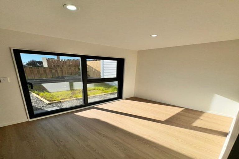 Photo of property in 9b Lismore Place, Papatoetoe, Auckland, 2025