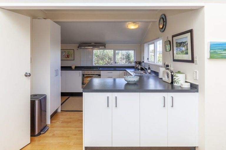 Photo of property in 241 Manly Street, Paraparaumu Beach, Paraparaumu, 5032