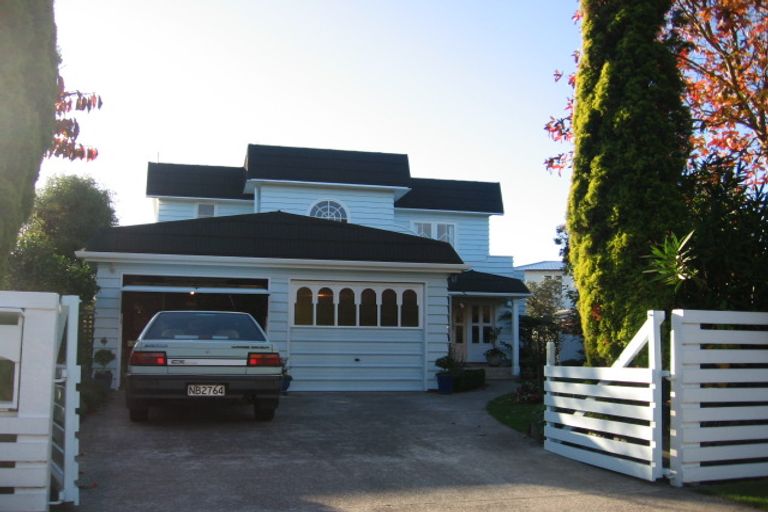 Photo of property in 41 Totara Crescent, Woburn, Lower Hutt, 5010