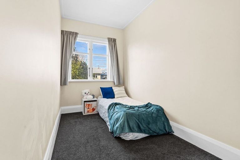 Photo of property in 33 Mako Mako Road, Levin, 5510
