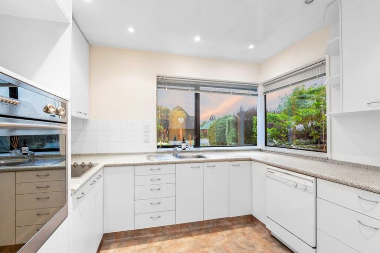 Photo of property in 21 Rubens Place, Burnside, Christchurch, 8053