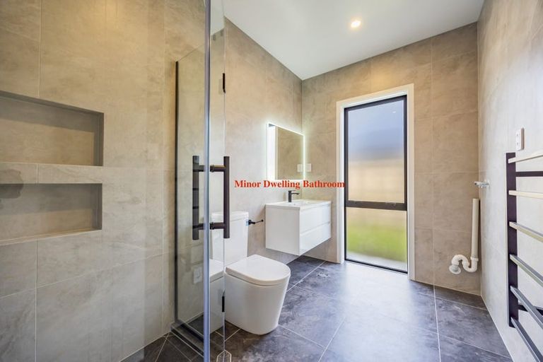 Photo of property in 13 Mcindoe Road, Kumeu, 0810