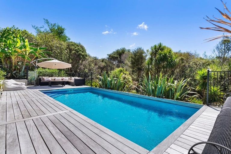 Photo of property in 17 Kahia Lane, Redvale, Albany, 0792