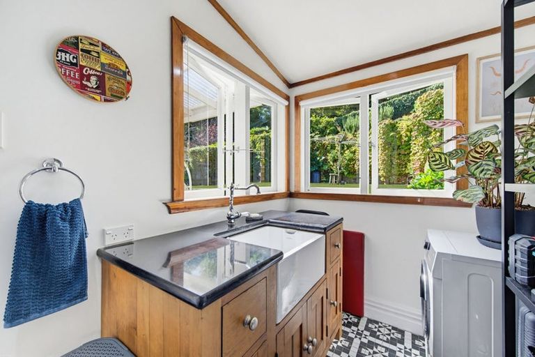 Photo of property in 3 Hooker Avenue, Hospital Hill, Napier, 4110