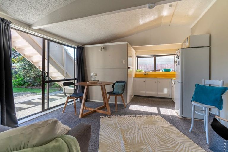 Photo of property in 4 Scott Avenue, Otaki Beach, Otaki, 5512