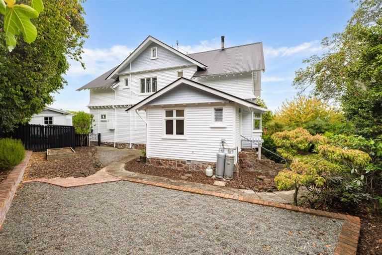 Photo of property in 47 Hackthorne Road, Cashmere, Christchurch, 8022