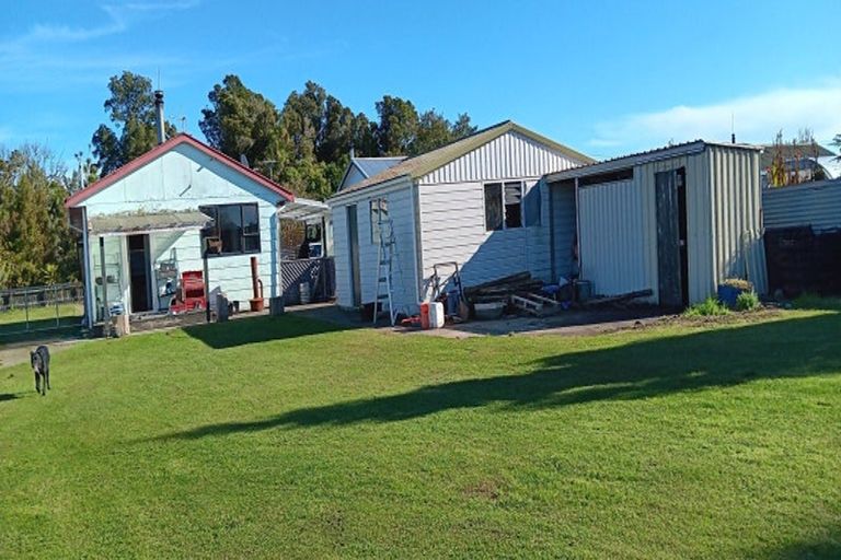 Photo of property in 9 Menzies Street, Westport, 7825