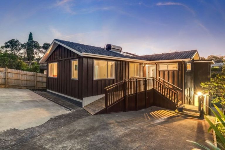 Photo of property in 7 Leo Street, Glen Eden, Auckland, 0602