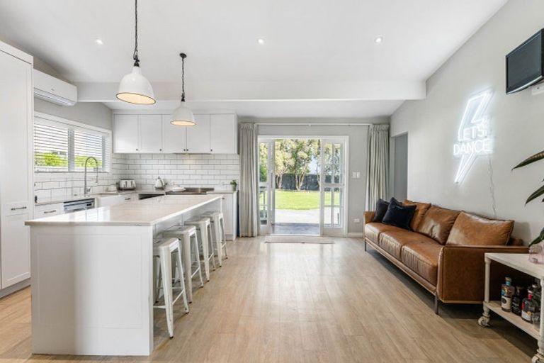 Photo of property in 25 Stevenson Road, Clarks Beach, 2122