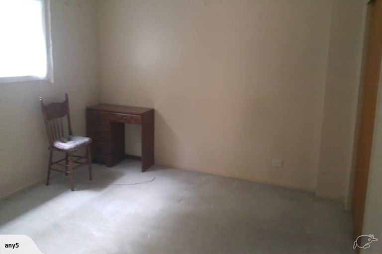 Photo of property in 2/8 Sandown Road, Rothesay Bay, Auckland, 0630